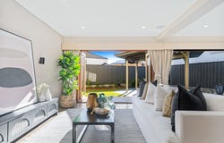 27 Bordeaux Crescent, Castle Hill, NSW 2154