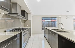 28 Dahlia Crescent, Keysborough, Vic 3173