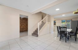 10/13 Bridge Street, Redbank, Qld 4301