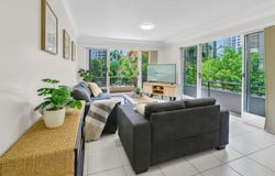 3/24 First Avenue, Broadbeach, Qld 4218