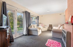 1 Maple Place, Blayney, NSW 2799
