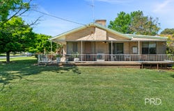 2 Nixon Crescent, Tolland, NSW 2650
