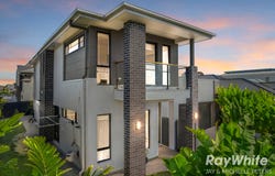 10 Coolum Parade, Newport, Qld 4020