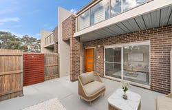 2/33 Ronald Walker Street, Casey, ACT 2913
