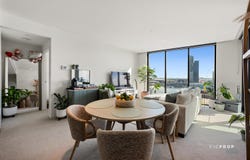 1004/9 Waterside Place, Docklands, Vic 3008