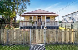 60 Blackstone Road, Newtown, Qld 4305