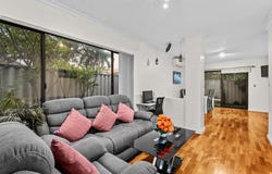 6 Derisleigh Street, Cannington, WA 6107