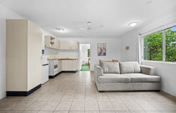 18/192-196 Mann Street, Westcourt, Qld 4870