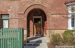 24 Swan Street, North Hobart, Tas 7000