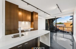 209/72 Acland Street, St Kilda, Vic 3182