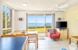 2/32 Sandy Point Road, Corlette, NSW 2315