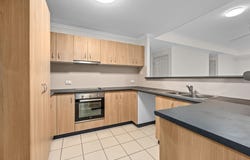 28 Lakeview Drive, Deebing Heights, Qld 4306