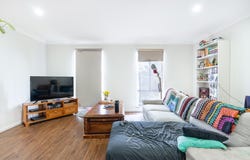 1 Frome Way, Cooloongup, WA 6168