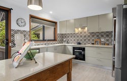 20 Warks Hill Road, Kurrajong Heights, NSW 2758