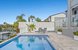 117 Campbell Street, Sorrento, Qld 4217