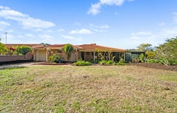34 Leyburn Drive, Halls Head, WA 6210