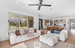 9 Five Mile Way, Woodend, Vic 3442