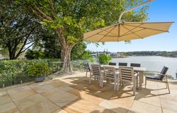 1 Greystone/125 Santa Cruz Boulevard, Clear Island Waters, Qld 4226