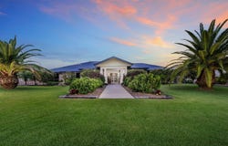32 Peak Court, Peak Crossing, Qld 4306