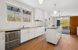 122 Empire Cct, Yarralumla, ACT 2600