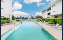 2805/33 T E Peters Drive, Broadbeach Waters, Qld 4218
