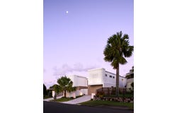 2/47 Oogar Street, Alexandra Headland, Qld 4572