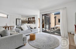 2/14 Treadwell Road, Essendon North, Vic 3041