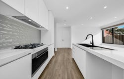 3/30 Carbeena Parade, Heidelberg West, Vic 3081