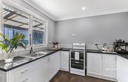 15 South Road, Penguin, Tas 7316