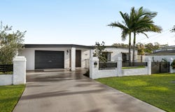 15 Orara Avenue, Banksia Beach, Qld 4507