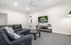 295 Webster Road, Stafford Heights, Qld 4053