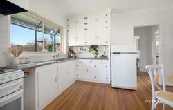 4 Forest Drive, Frankston North, Vic 3200