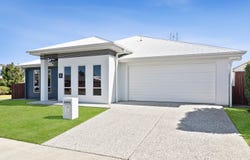1/26 Flame Tree Avenue, Sippy Downs, Qld 4556