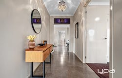 10 Moon Court, Maddingley, Vic 3340