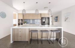 16 Coobowie Street, Broadbeach Waters, Qld 4218