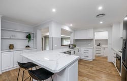 9 Nandina Court, Strathdale, Vic 3550