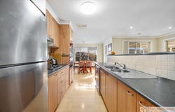 64 Stonehaven Circuit, Queanbeyan, NSW 2620