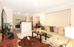 2/6 Macbeth Court, Merrimac, Qld 4226