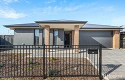 14 Banjo Street, Munno Para, SA 5115
