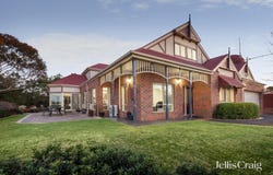 23 Nicole Crescent, Diamond Creek, Vic 3089