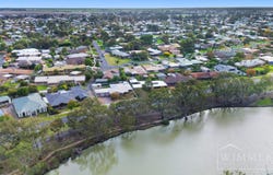 74 Barnes Boulevard, Horsham, Vic 3400