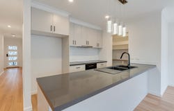 19 Oakham Street, Donnybrook, Vic 3064