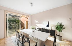 1/26 Bracken Grove, Altona, Vic 3018