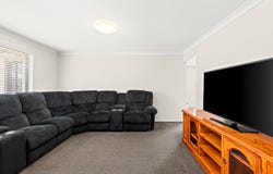 6 Sandalwood Drive, Glenvale, Qld 4350