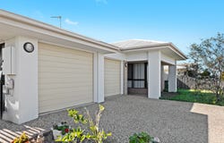 1&2/33 Mia Street, Wyreema, Qld 4352