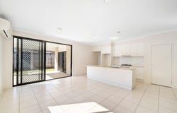 19 Langham Crescent, North Lakes, Qld 4509