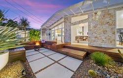 22 Page Parade, Burleigh Heads, Qld 4220