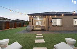 14 Cinnamon Street, Drouin, Vic 3818