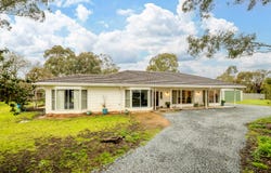 13 Bennetts Road, Kialla West, Vic 3631