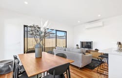 1/10 Murphy Street, Altona North, Vic 3025